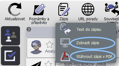 Zápis na pracovním stole porady